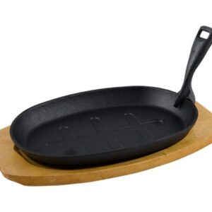 Чугун (Россия) Сковорода 26,5*17,5 см. h=4,3 см. чугун. съемная ручка на дерев. подставке /1/12/