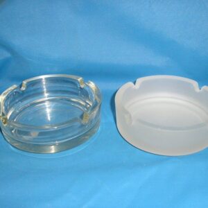 Intercon Trader Ltd (Китай) Пепельница d=107 мм. h=30 мм. белая (матовая) /1/72/